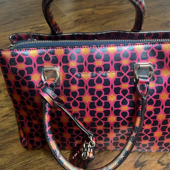 Trina Turk bag - Picture 4 of 13